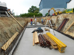 halle_mit_zisterne1